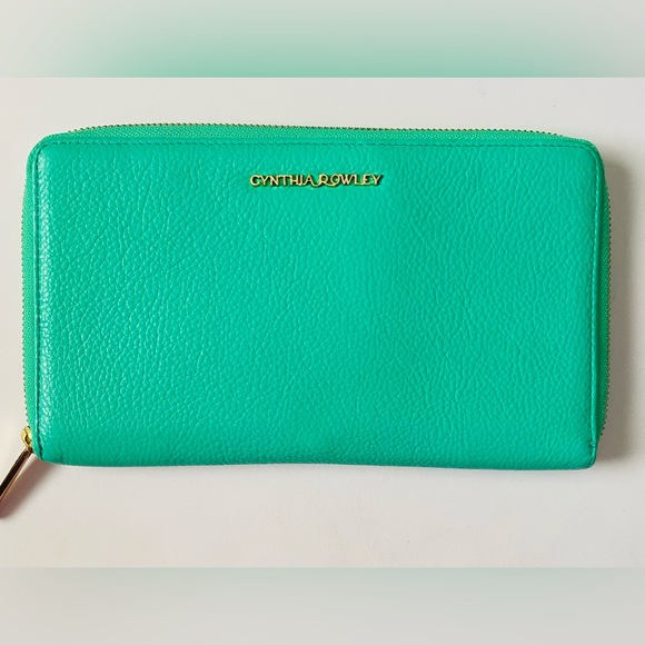 Cynthia Rowley Handbags - Cynthia Rowley Leather Zippy Wallet/Clutch/Organizer